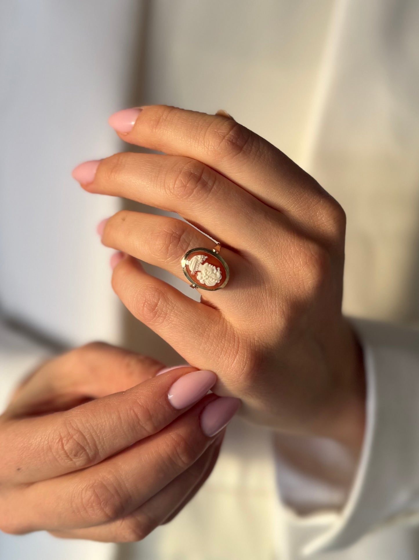 Zlatni prsten Kamea I