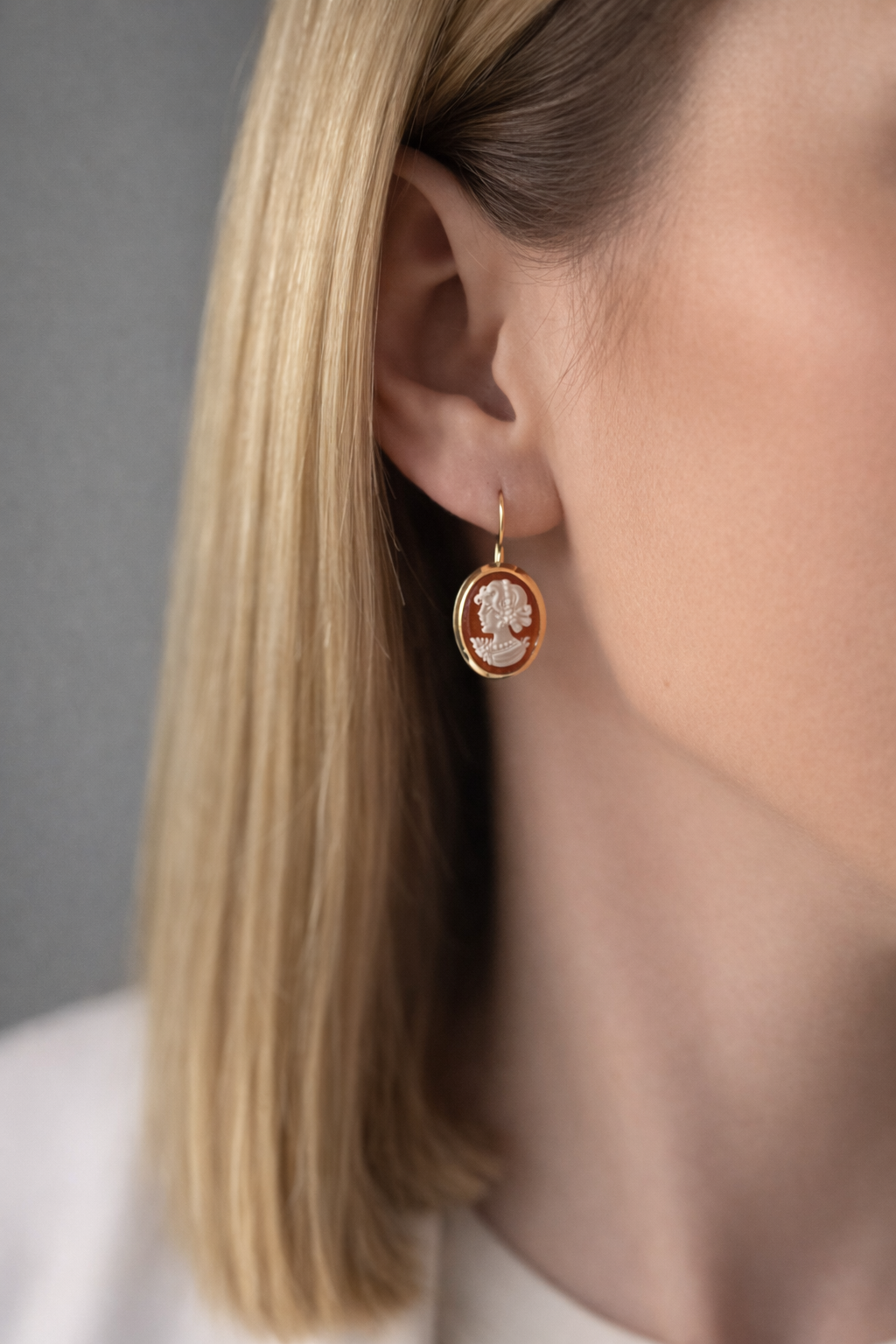 Zlatne naušnice Kamea I