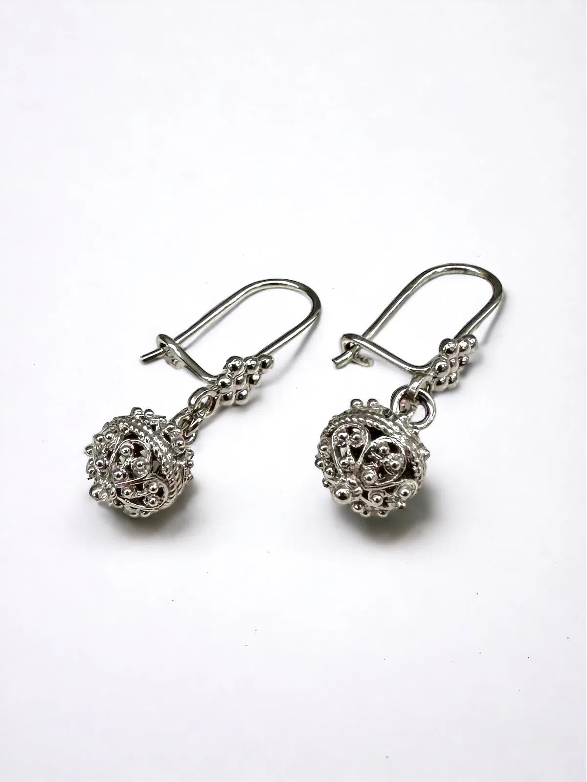 White gold earrings