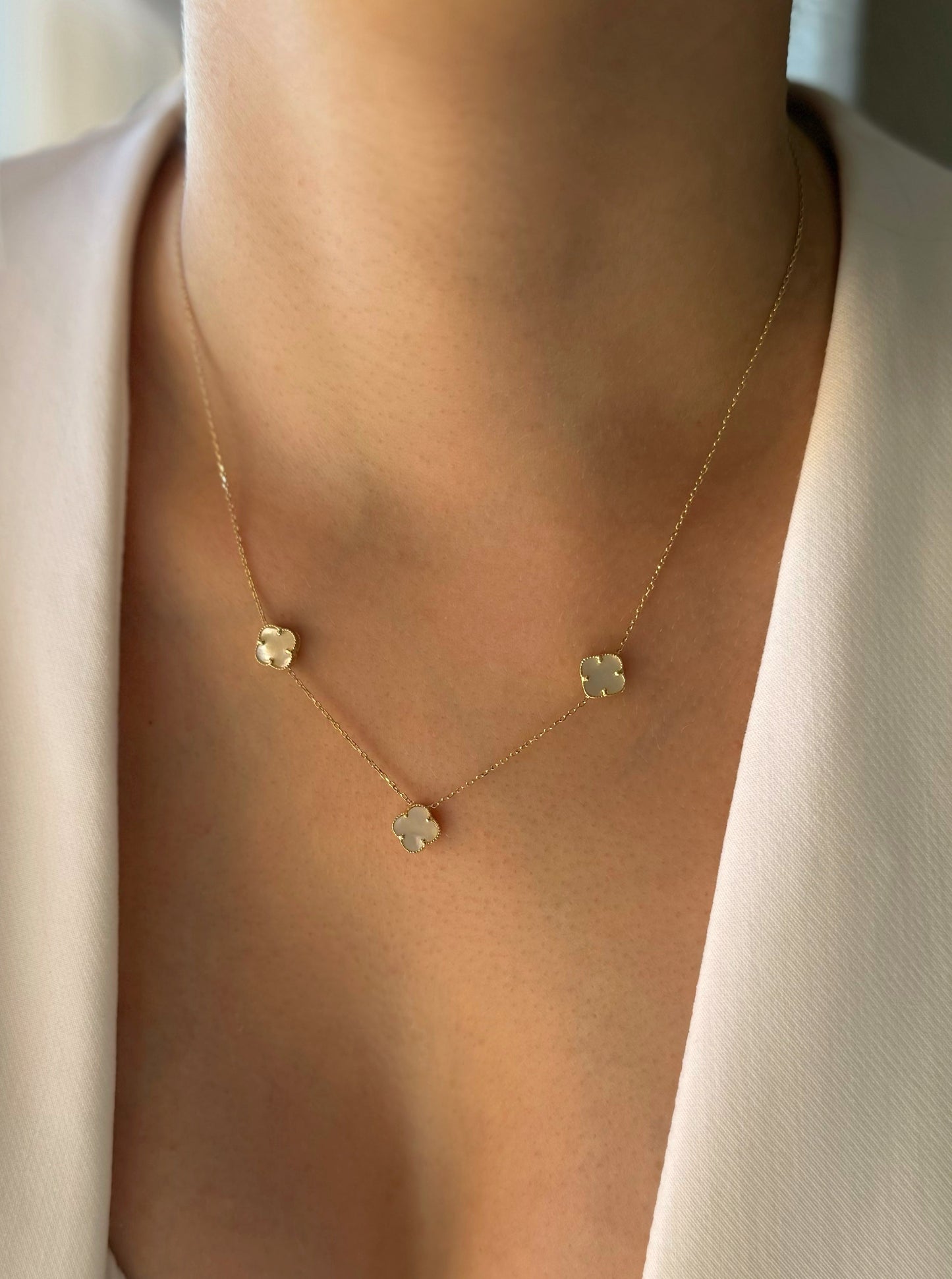 Lucky White gold necklace