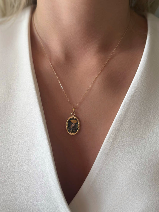 Zlatni privjesak Čudotvorna Gospa Sinjska-Zlatarna Vitić