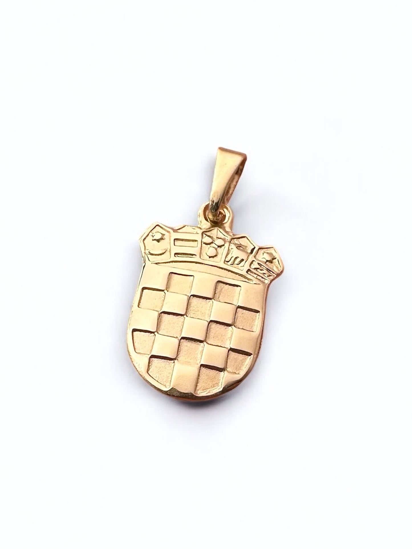 Gold pendant Croatian coat of arms L