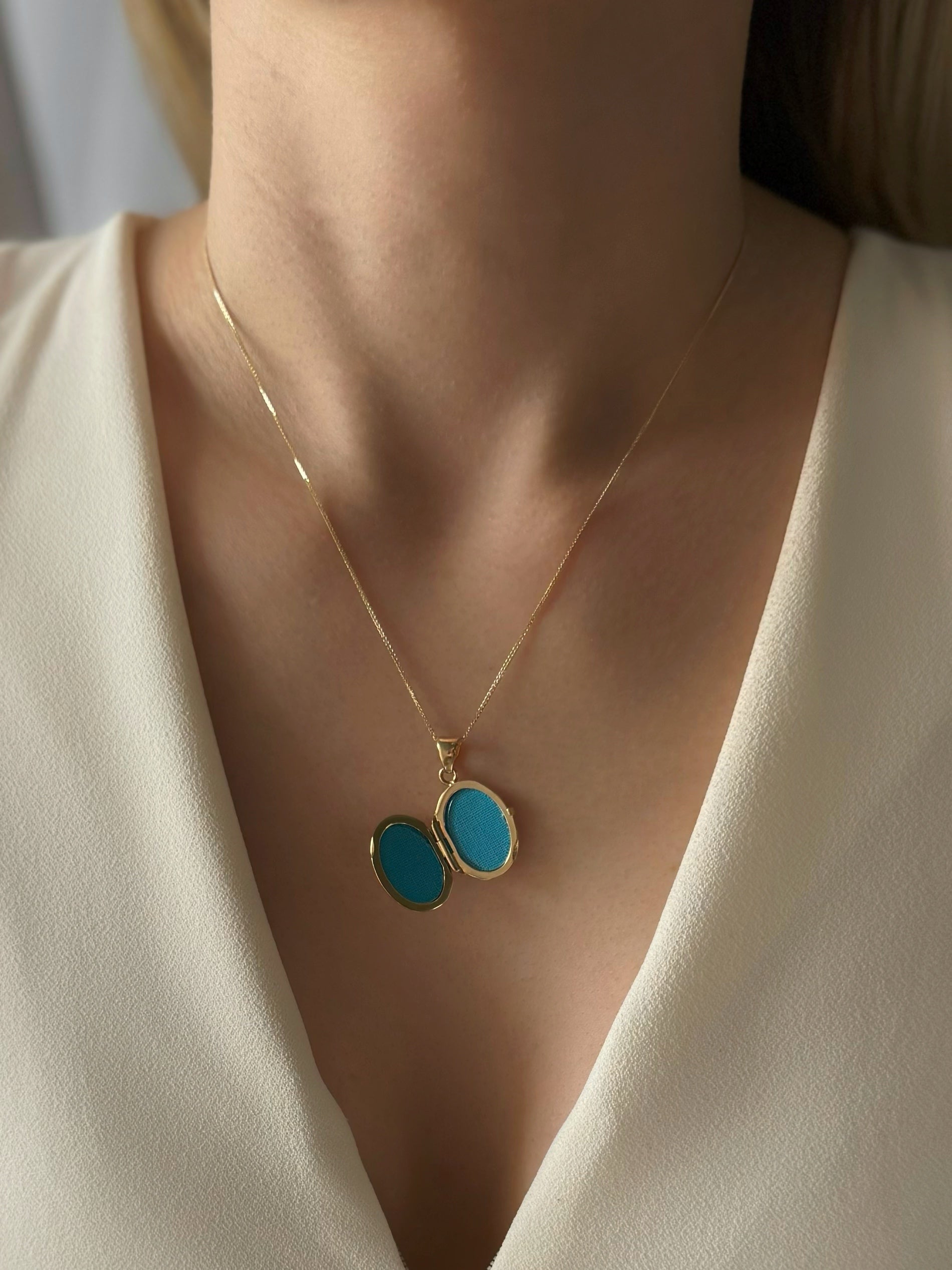 Zlatni privjesak Medaljon Shine-Zlatarna Vitić