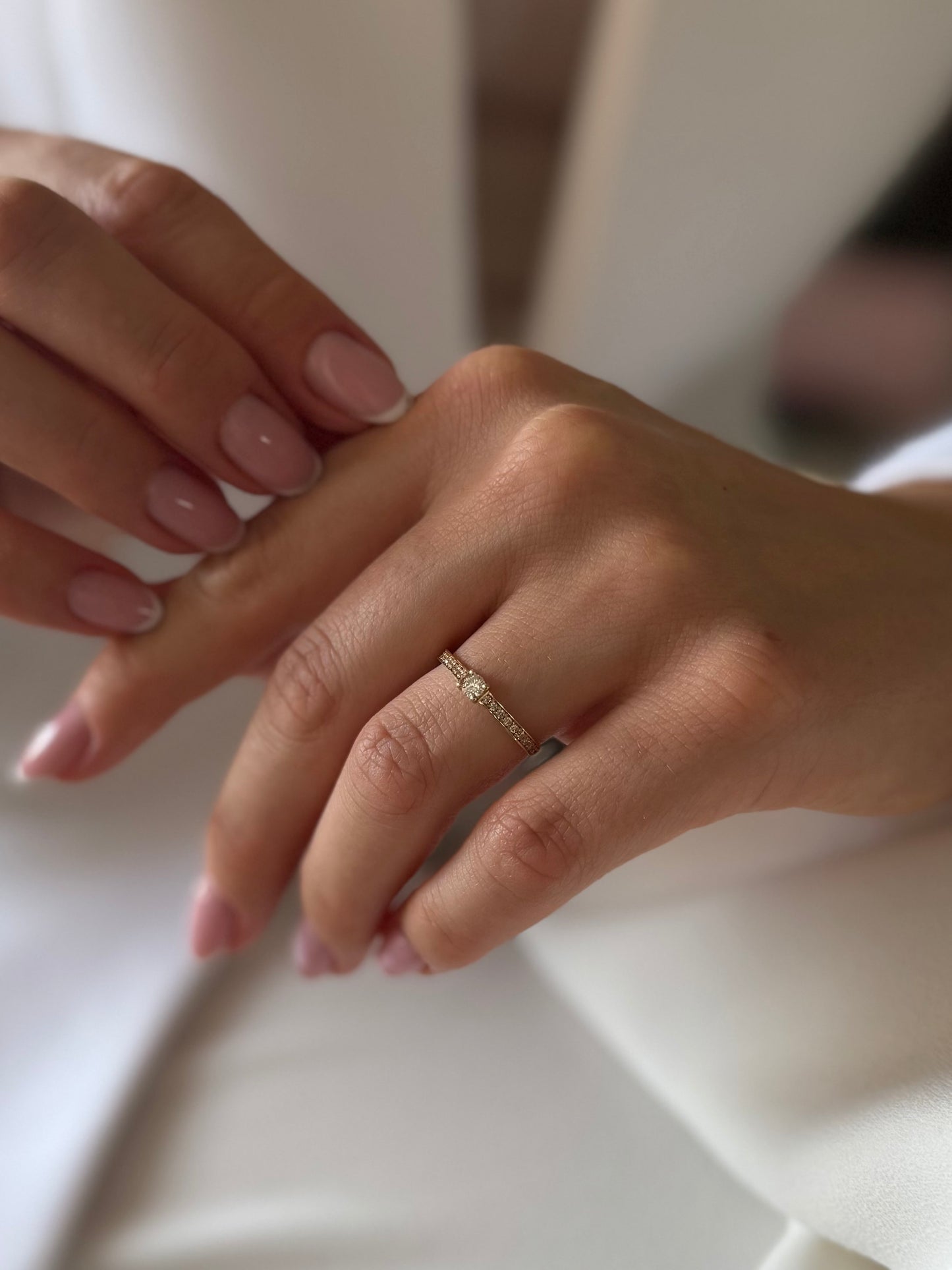 Zlatni zaručnički prsten s dijamantima 0,13ct VS2 G i 0,18ct VS2 G