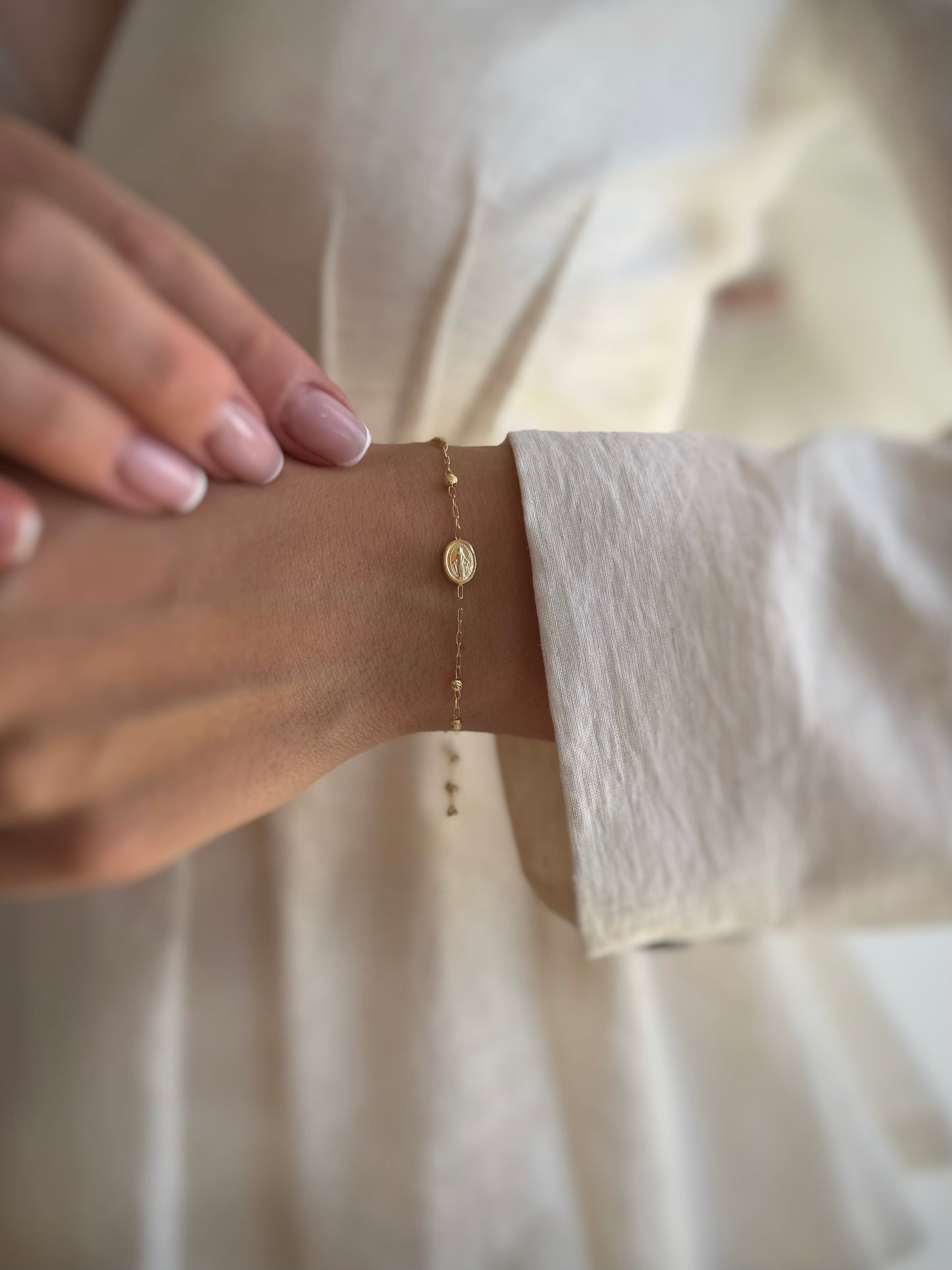 Zlatna narukvica krunica Rosary