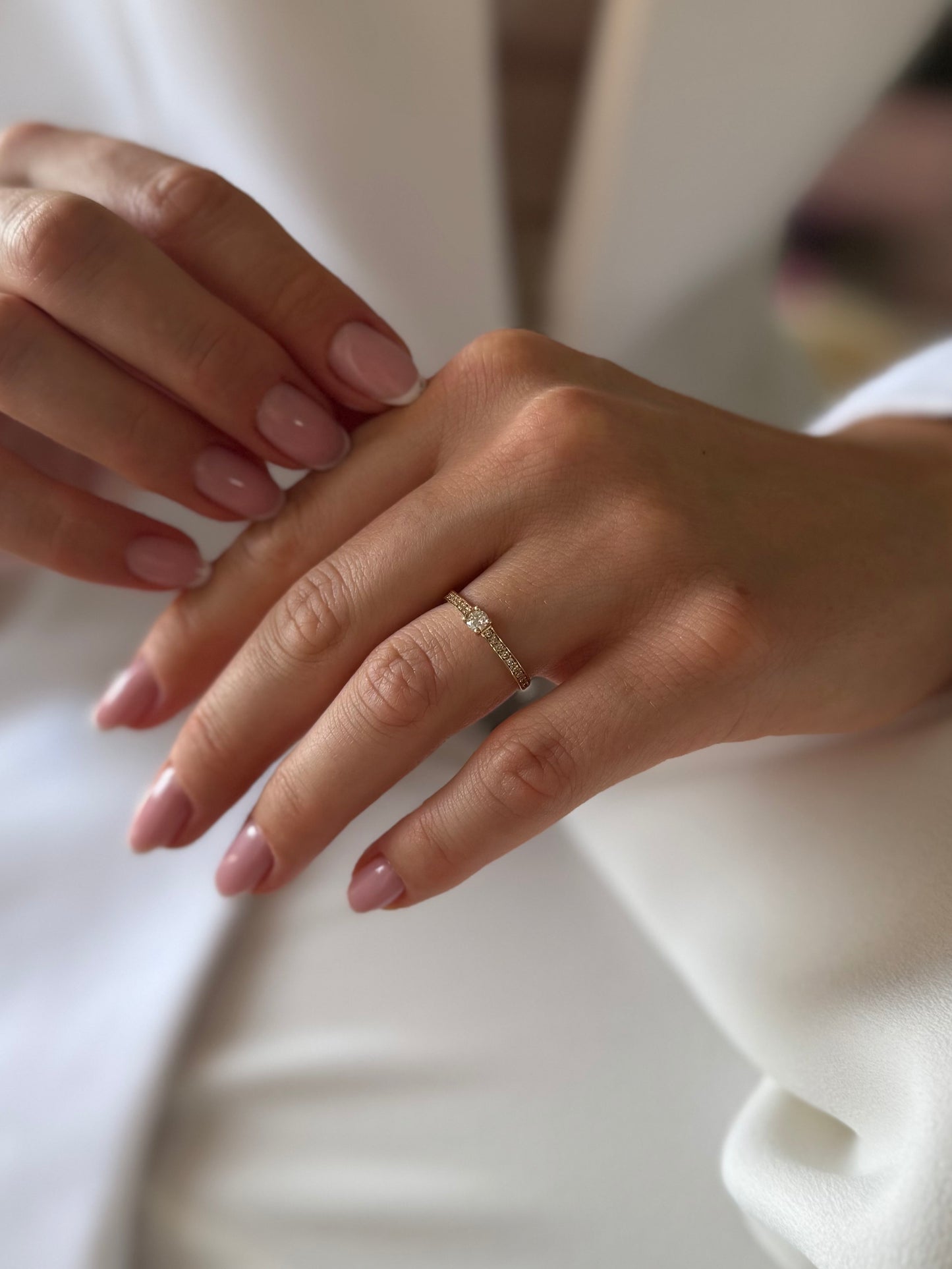 Zlatni zaručnički prsten s dijamantima 0,13ct VS2 G i 0,18ct VS2 G