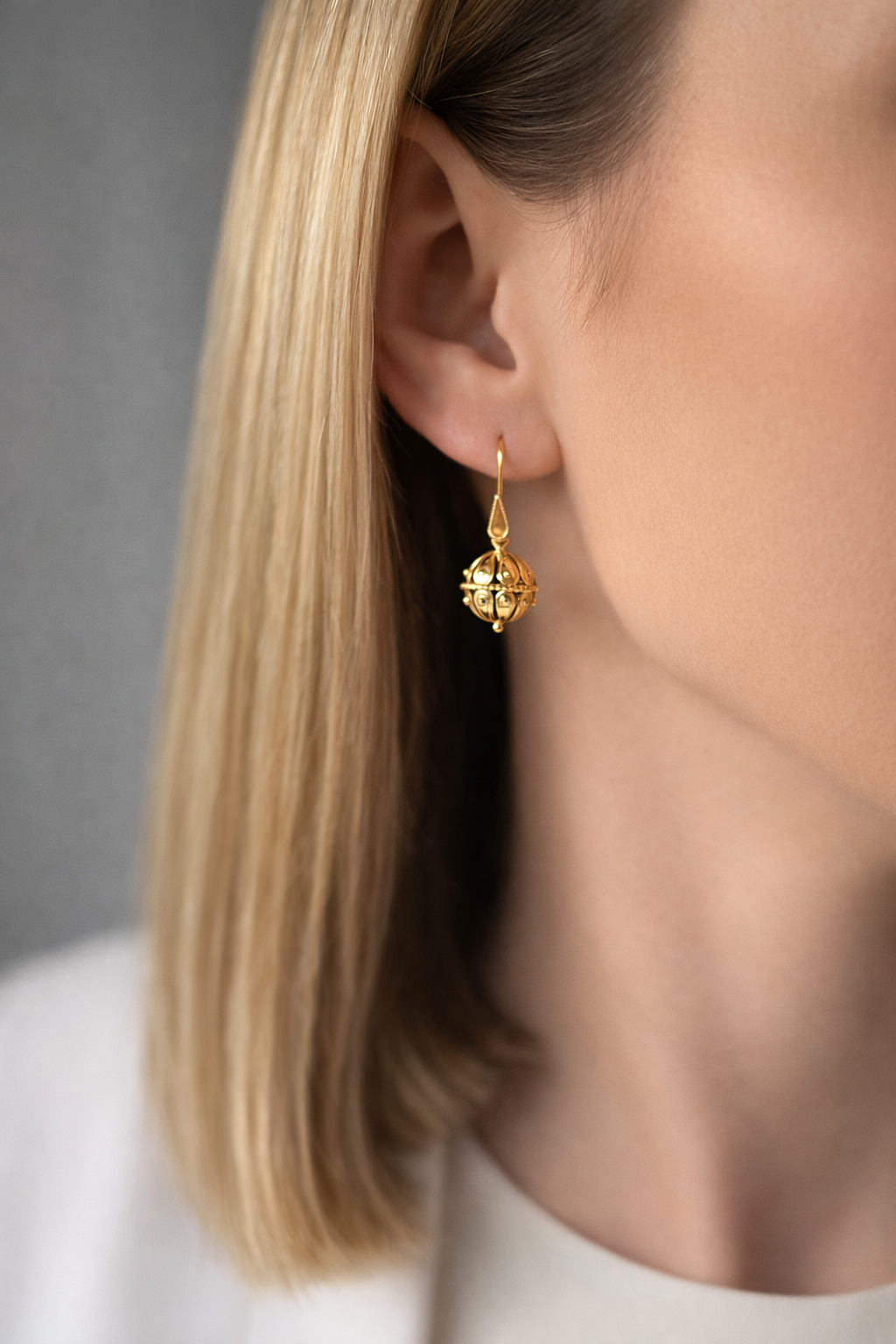 Zlatne tradicijske naušnice Zlatni botuni