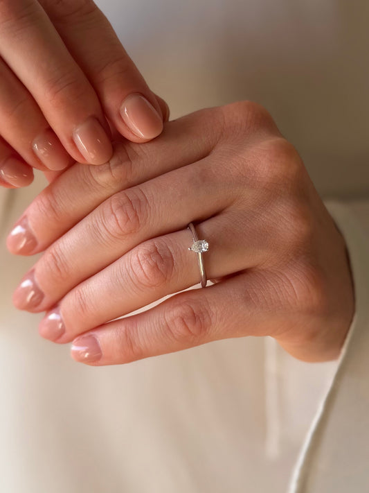 Bijelo zlato prsten s dijamantom Suza 0,26ct SI