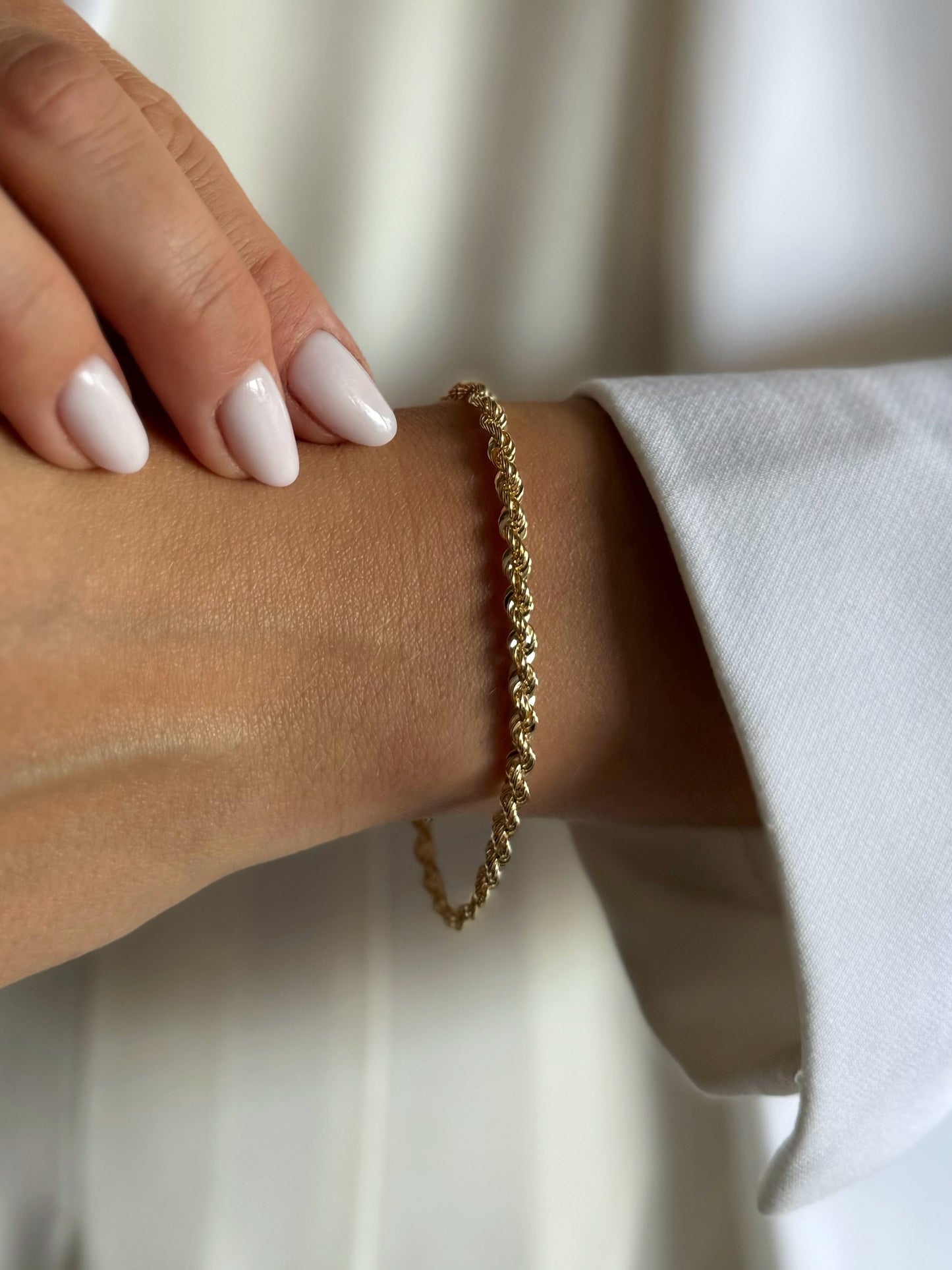 Zlatna narukvica Golden Majesty