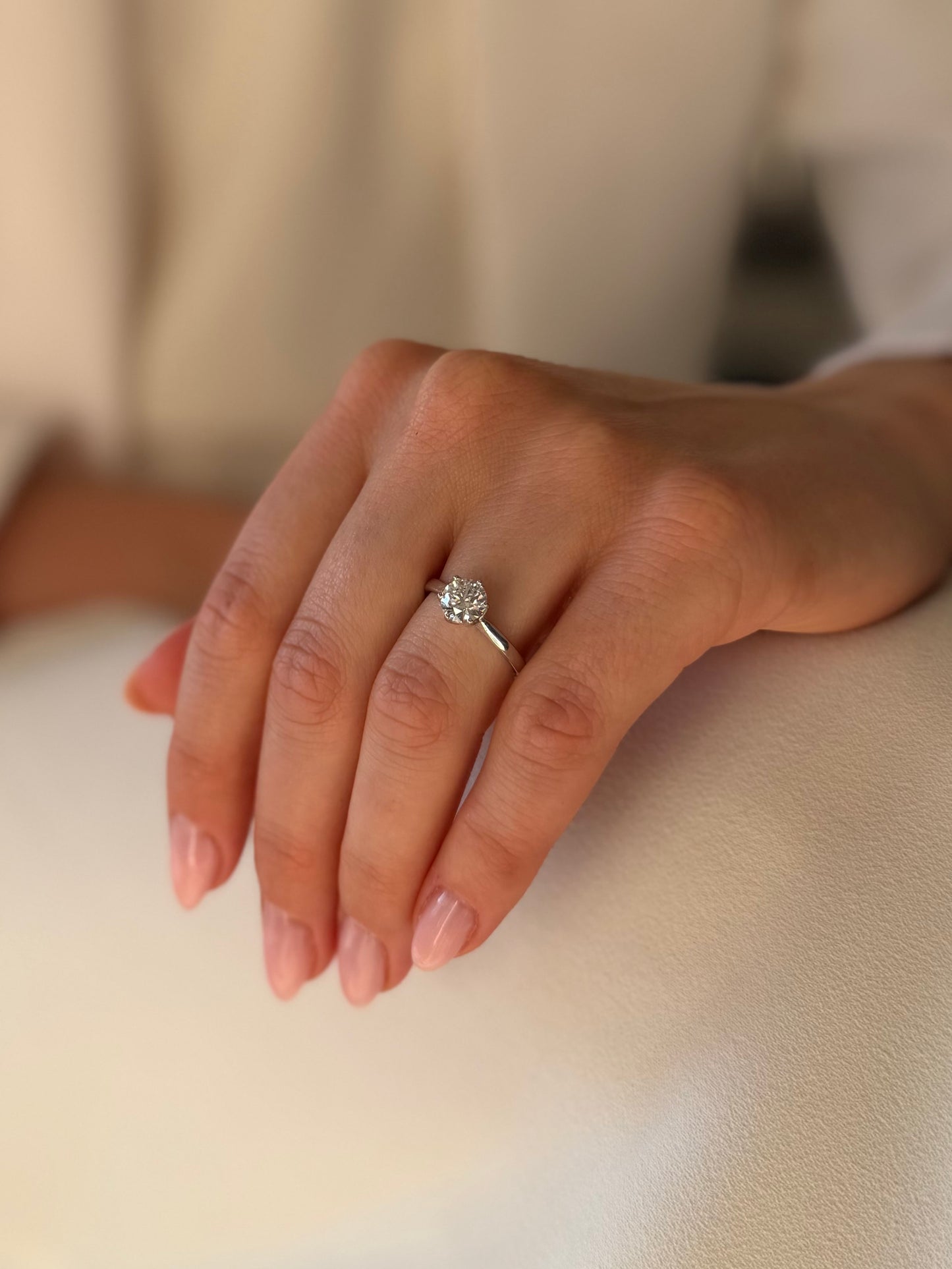 Bijelo zlato zaručnički prsten s Lab. Dijamantom 1,06ct