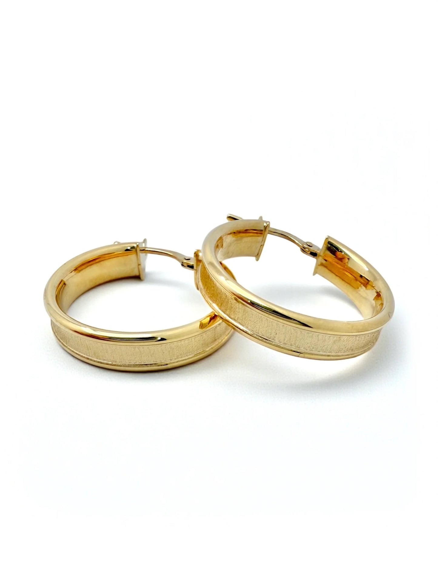 Zlatne naušnice Vela Mat