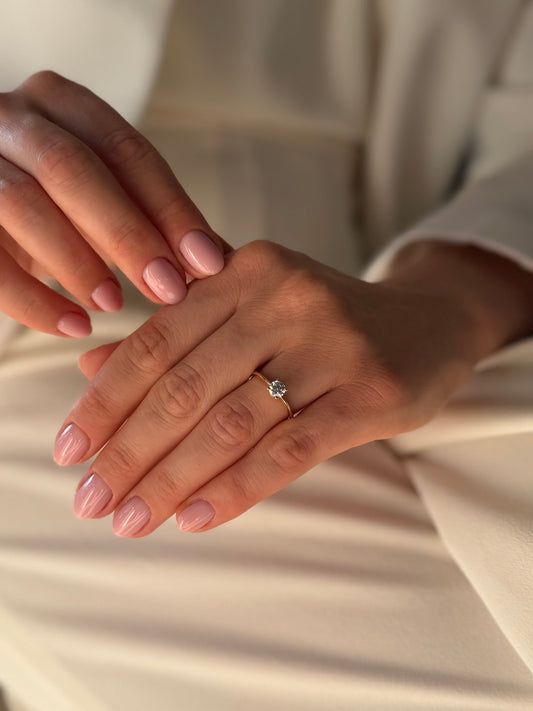 Zlatni zaručnički prsten Timeless