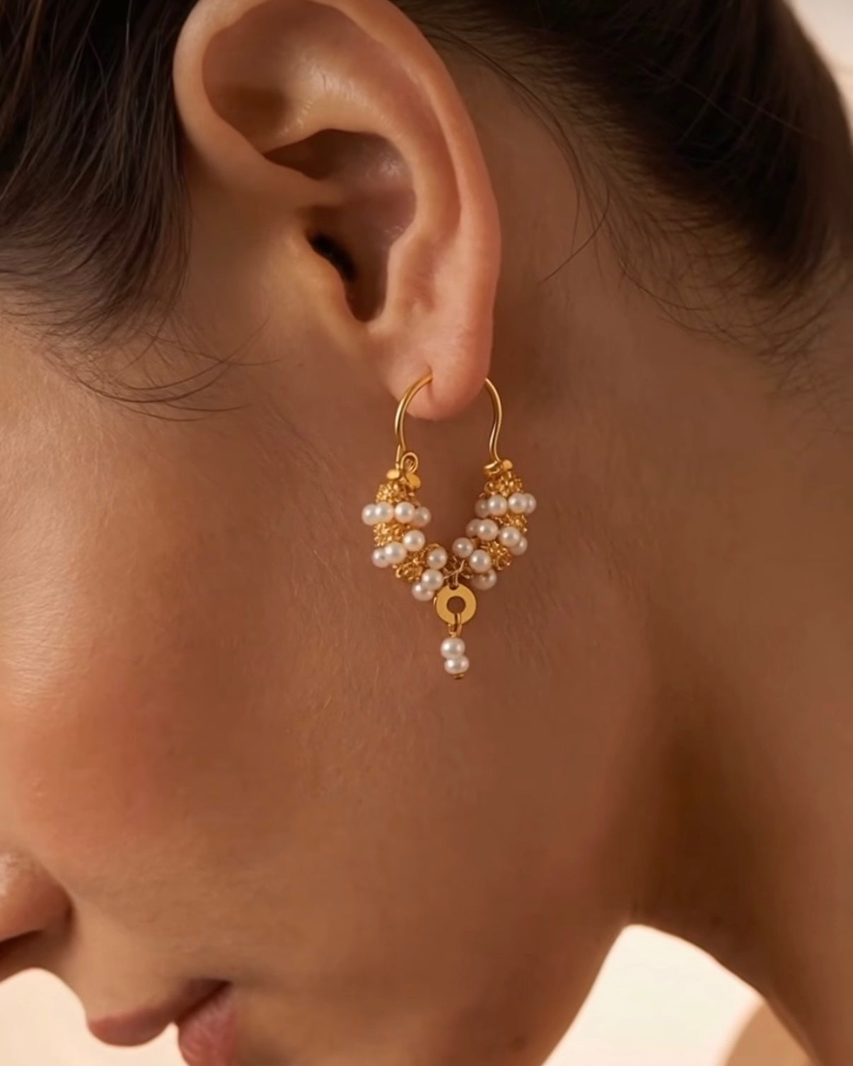 Zlatne tradicijske naušnice s biserima