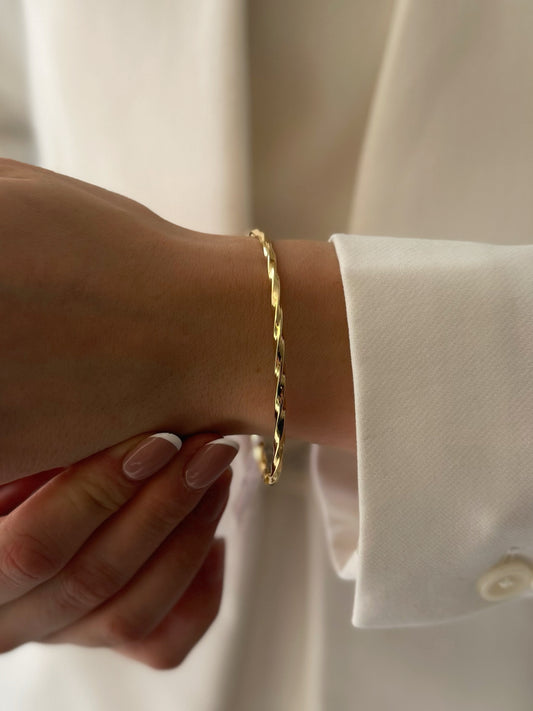 Zlatna kruta narukvica Gleam M