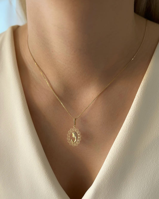 Zlatni privjesak Djevica Marija-Zlatarna Vitić