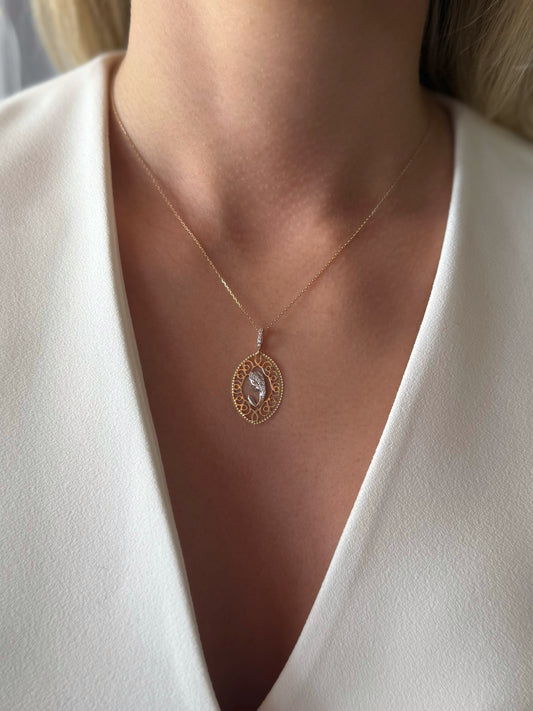 Zlatni privjesak Majka Božja Love-Zlatarna Vitić