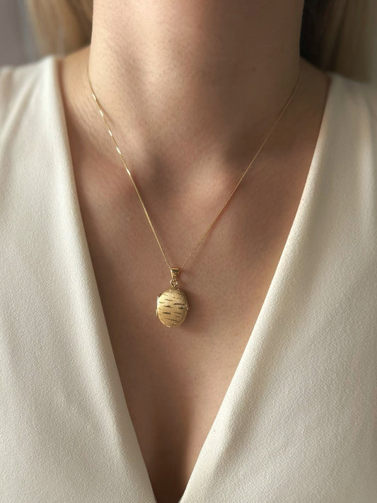 Zlatni privjesak Medaljon Shine-Zlatarna Vitić