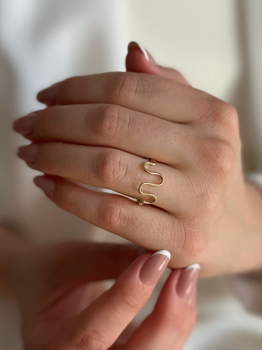 Zlatni prsten Bent Ring