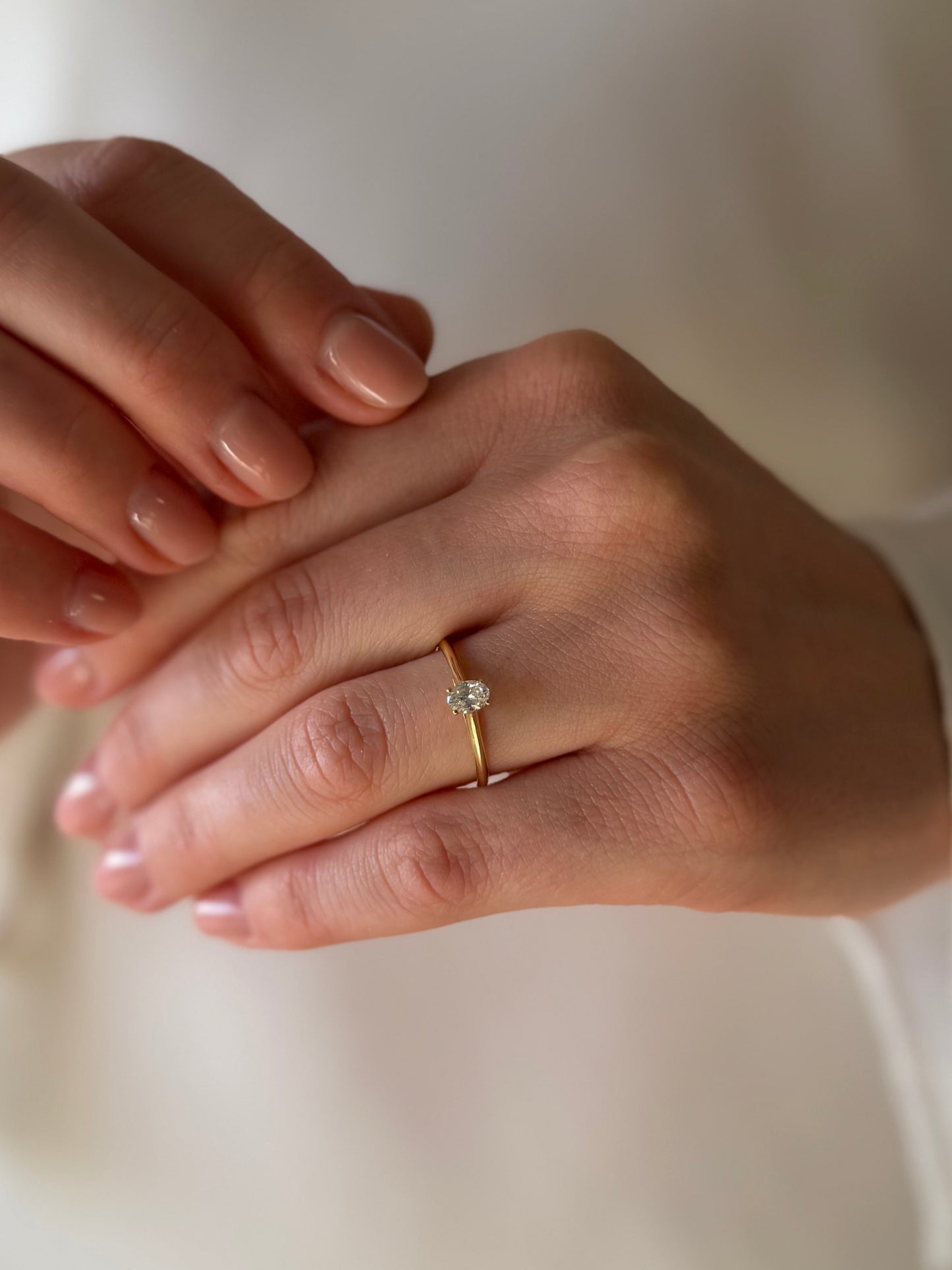 Zlatni prsten s dijamantom Oval 0,30ct VVS1-Zlatarna Vitić