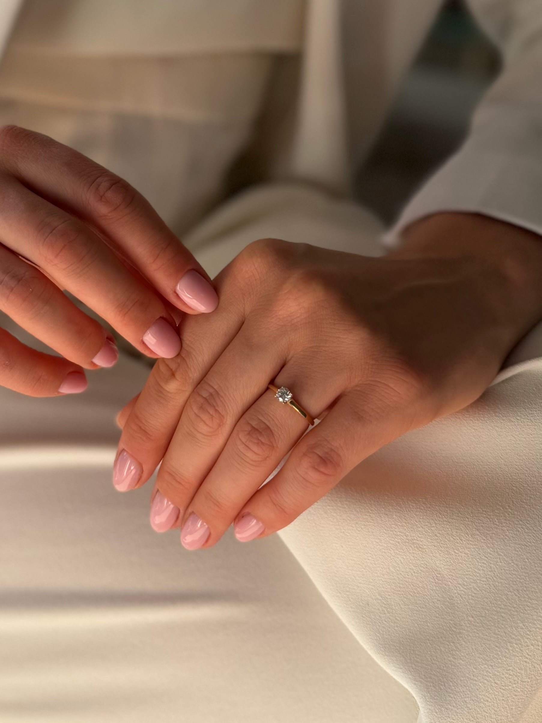 Zlatni zaručnički prsten Elegant-Zlatarna Vitić