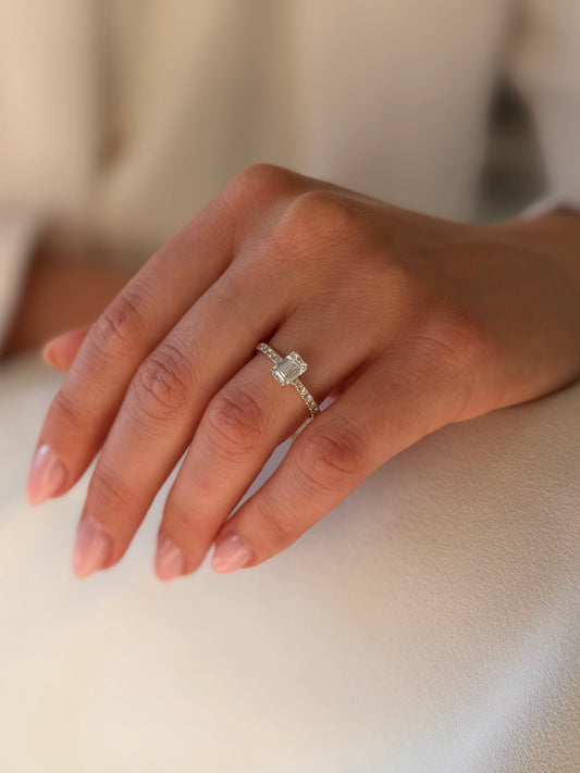 Zlatni zaručnički prsten s Lab. Dijamantom Emerald 1,02ct